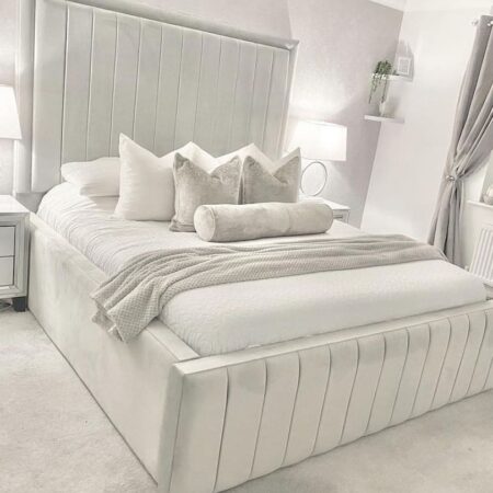Grand Panel Bed